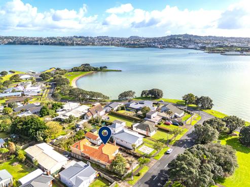 9 Shortt Avenue, Mangere Bridge