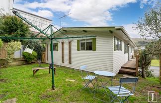 1/377 Main Road, Tawa