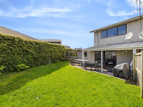 1/11 Robins Road, Judea