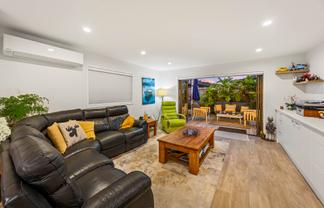 8 Makete Crescent, Hobsonville