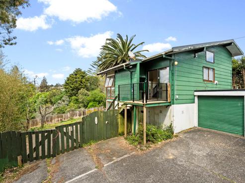 2/63 Eskdale Road, Birkdale