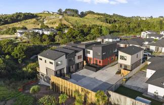 28 Johns Creek Crescent, Silverdale