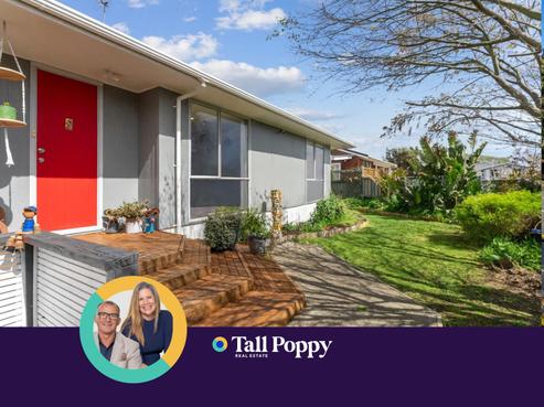 6 Robert Grove, Paraparaumu