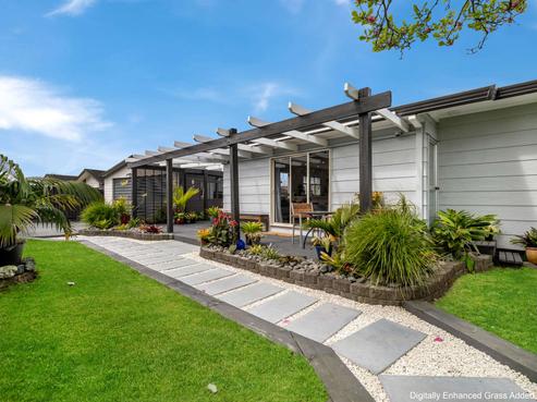 2/1 Woodside Road, Massey