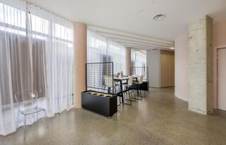 Gorgeous turn-key clinic space