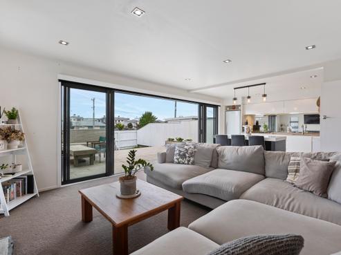 77 Pohutukawa Place, Bell Block