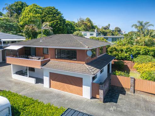 54A The Circle, Manly