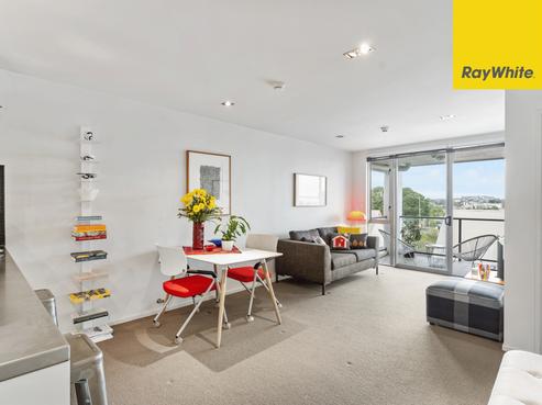 6/435V New North Road, Kingsland
