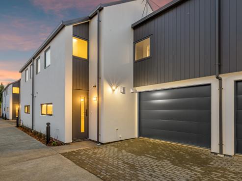 2/20 Shearer Avenue, Papanui