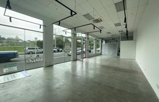 Modern Ground Floor Office or Retail