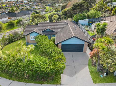 2 Durbin Court, Greenhithe