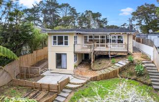 17 Golf Road, New Lynn