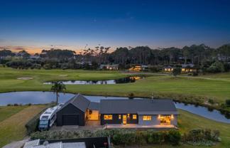 107 Benjamin Place, Matarangi