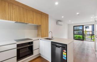 323 Glengarry Road, Glen Eden