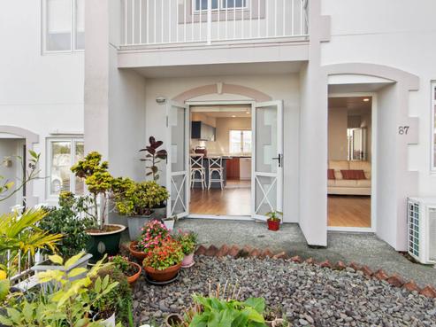 87 Winery Way, Henderson