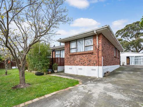 14 Dissmeyer Drive, Clover Park