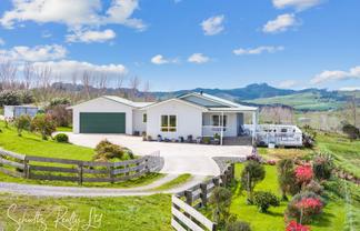 70 Te Pahi River Drive, Paparoa