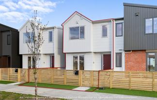 32 Corporal Street, Papakura