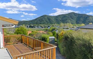 6 Moana View Road, Waikawa