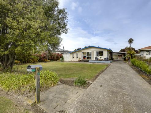36 Tucker Lane, Clive