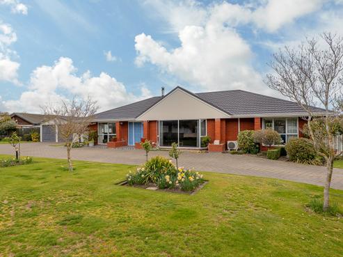 33 Oakden Drive, Darfield
