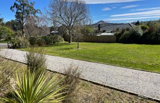 8 Kennard Crescent, KARITANE
