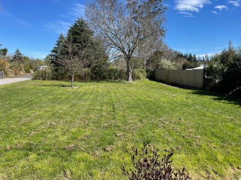 8 Kennard Crescent, Karitane