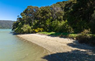 Lot 2, Kenepuru Head, Black Rock