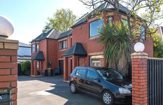 17A Burke Street, ADDINGTON