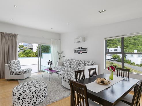 82 Saddleback Grove, Karori