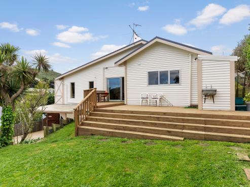 97 The Parade, Island Bay