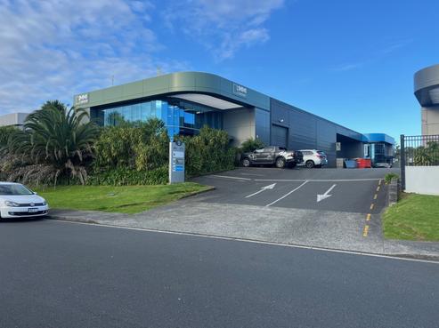 9B Douglas Alexander Parade, Rosedale