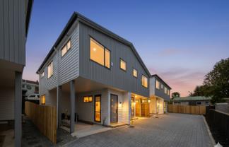 8E Butterworth Drive, Glendene