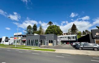 Prime City Fringe Office with 10 Car Parks