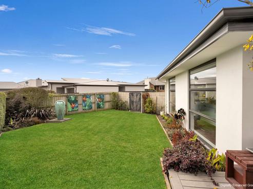 29 Araucana Way, Burwood