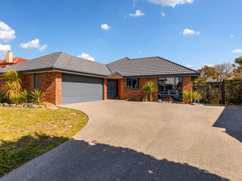 21 Eastwood Rise, Waimairi Beach