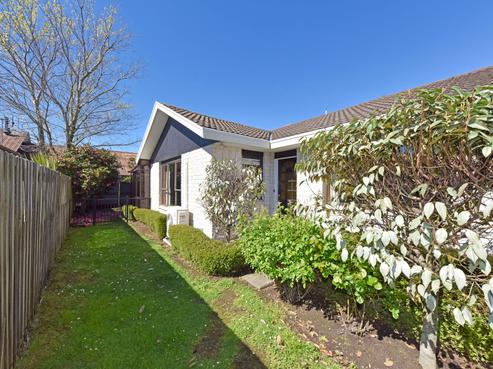 1/148 Main North Road, Papanui