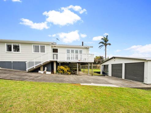 12 Arlette Place, Massey