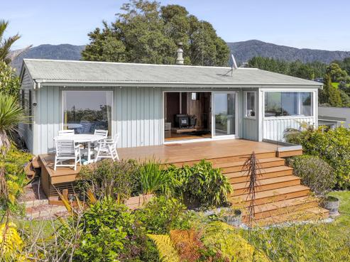 5 Bydder Terrace, Patons Rock