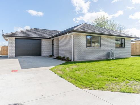 37 Rhodes Street, Carterton