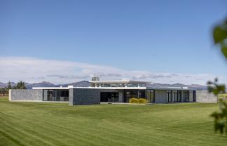 400 Pound Road, Yaldhurst