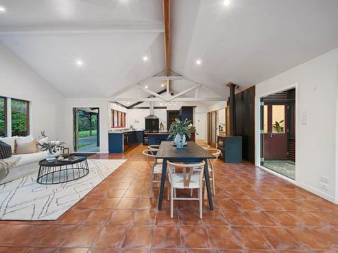 4 Sherwood Drive, Glenbrook