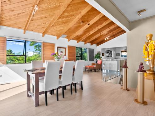 13 Marine View Road, Onetangi