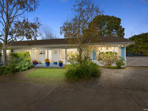 33 Glenmore Road, Sunnyhills