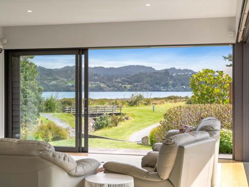 19 Ajax Head, Pauanui