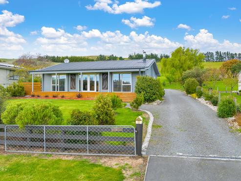 21 Oxford Street, Waikari