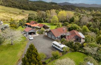 1242 Whangapoua Road SH25, Whangapoua