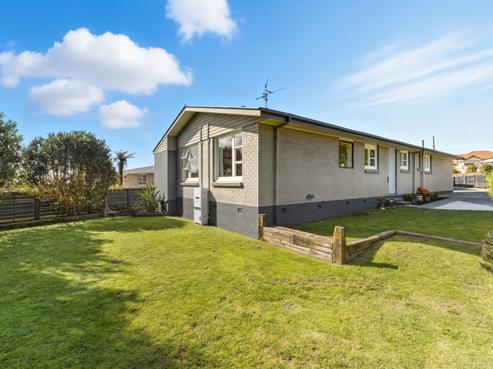 46 Smiths Road, Matua