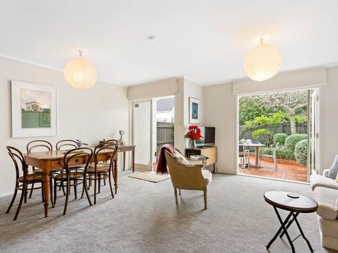 10/8 Hamilton Road, Herne Bay
