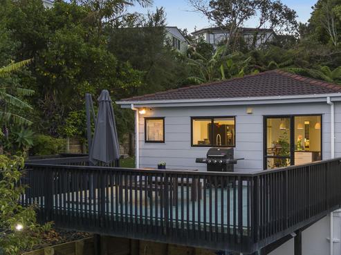 2/4 Kupari Place, Totara Vale